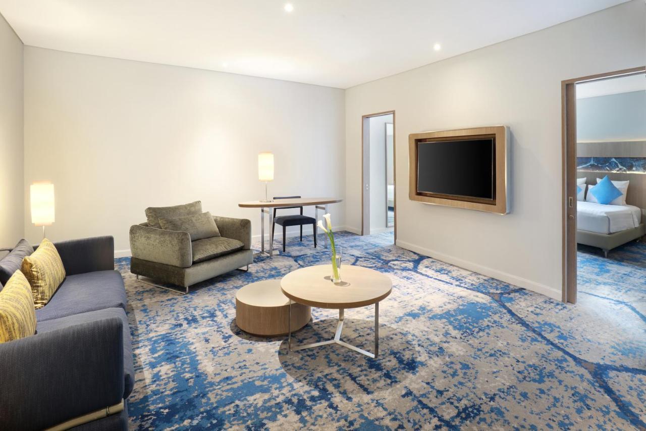Deluxe Suite Premier Floor