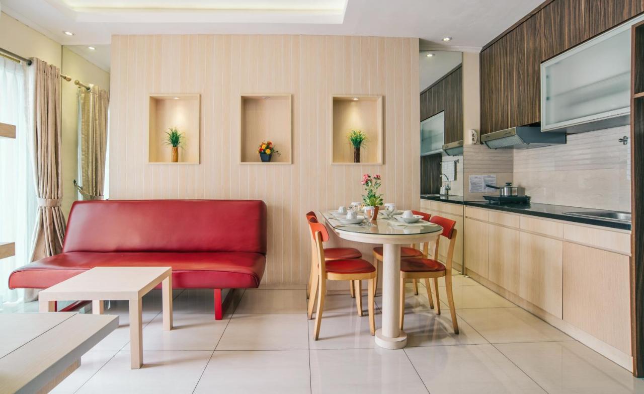 Deluxe Two-Bedroom Apartment