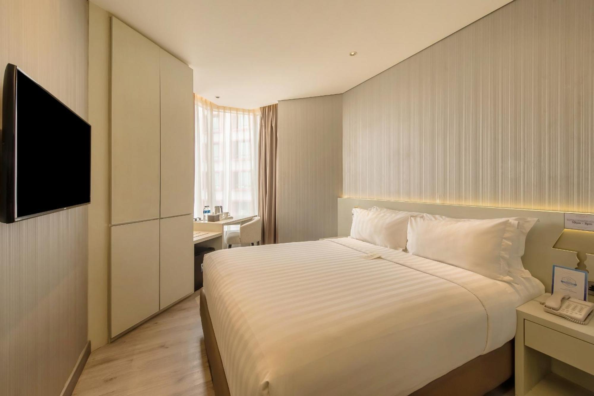 Kamar Queen Superior