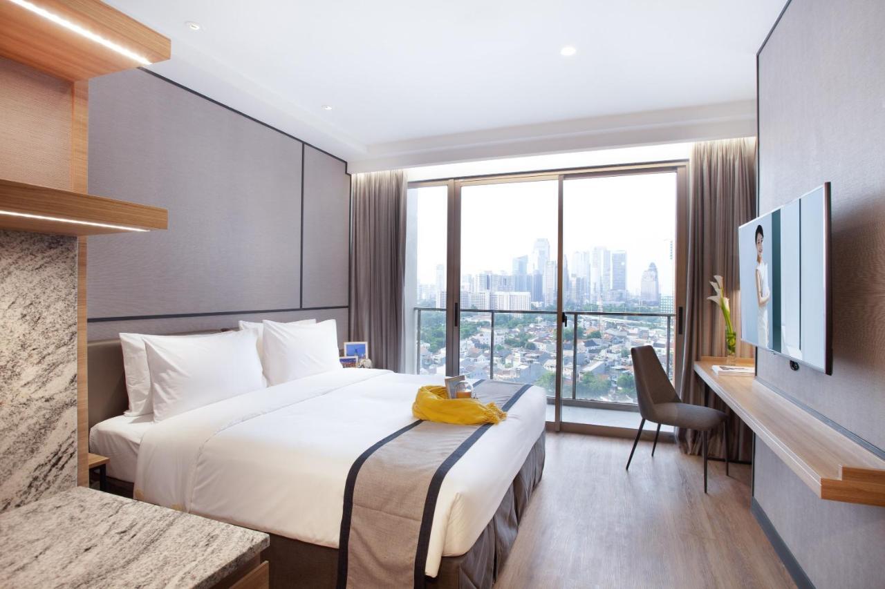 One-Bedroom Executive