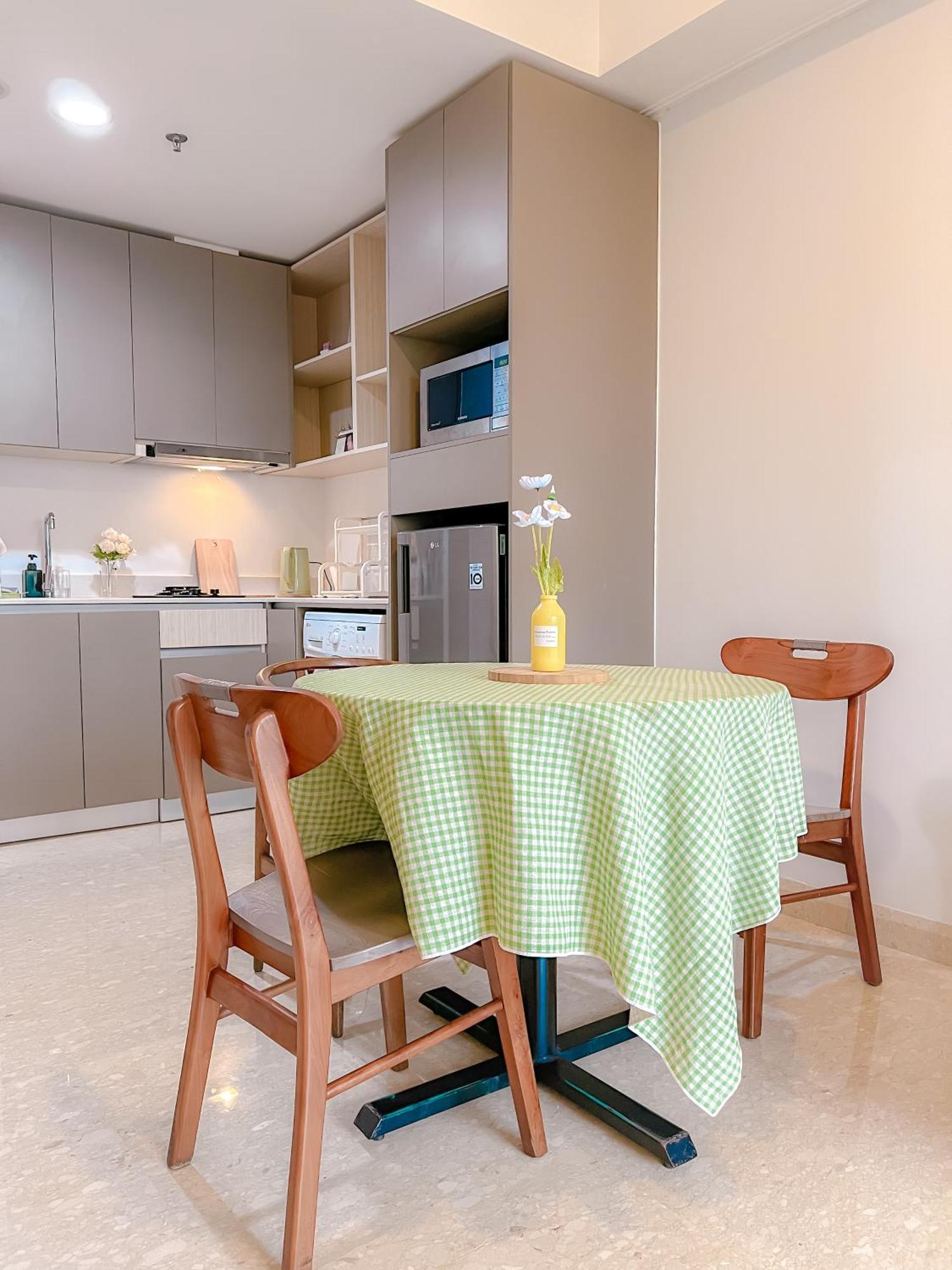 Superior One-Bedroom Apartment Balcony