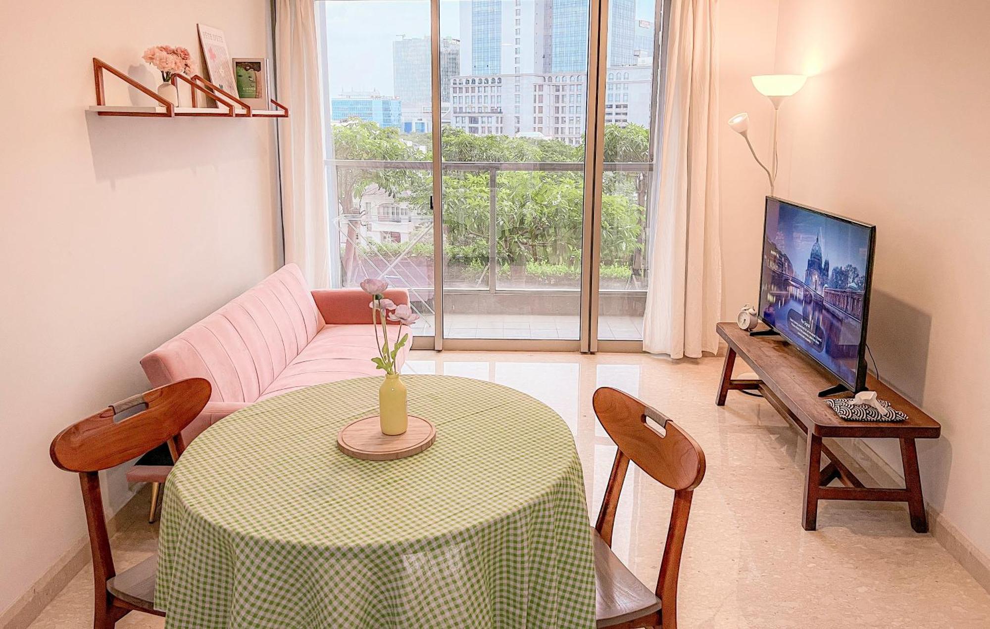 Superior One-Bedroom Apartment Balcony