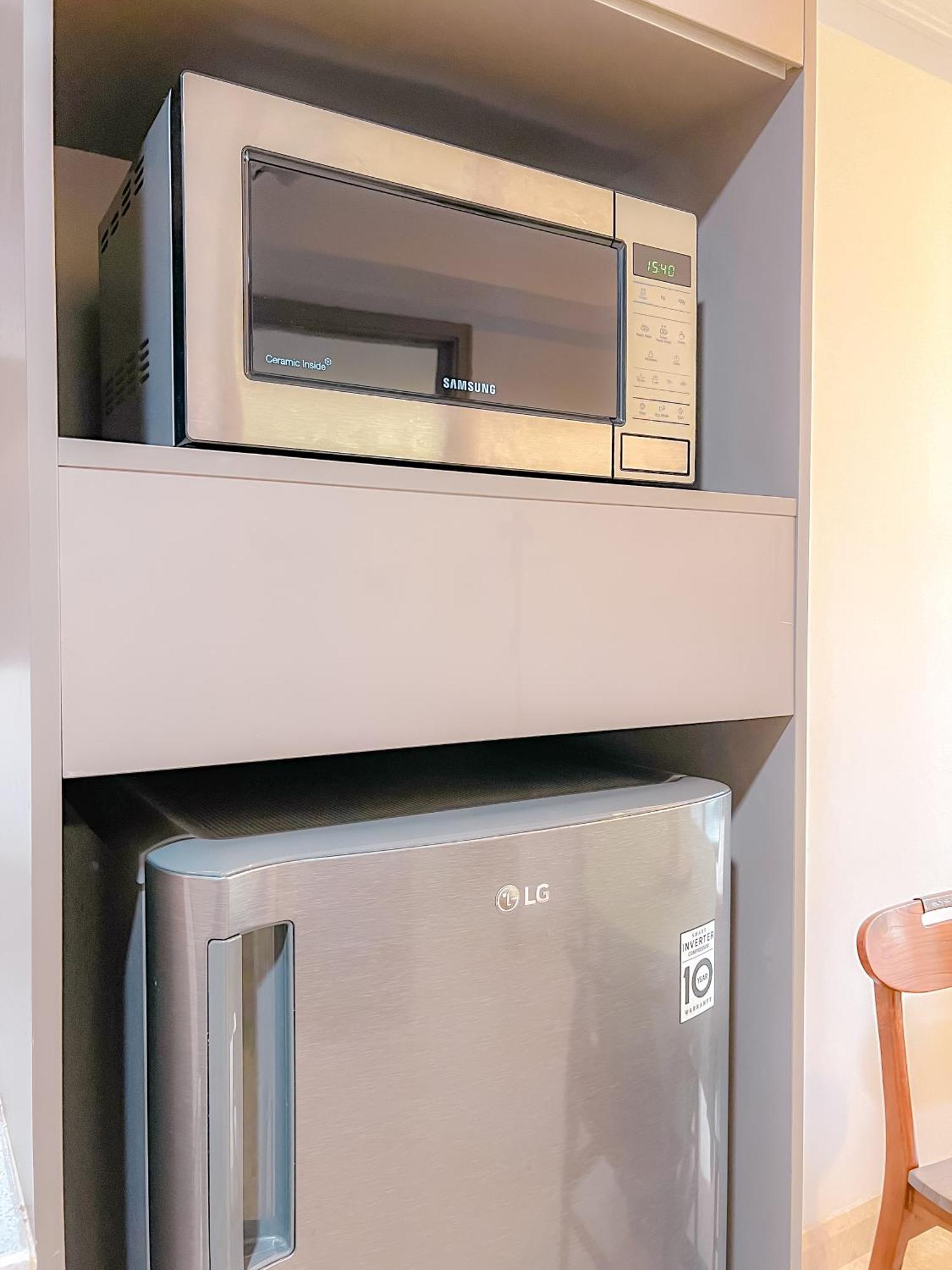 Superior One-Bedroom Apartment Balcony