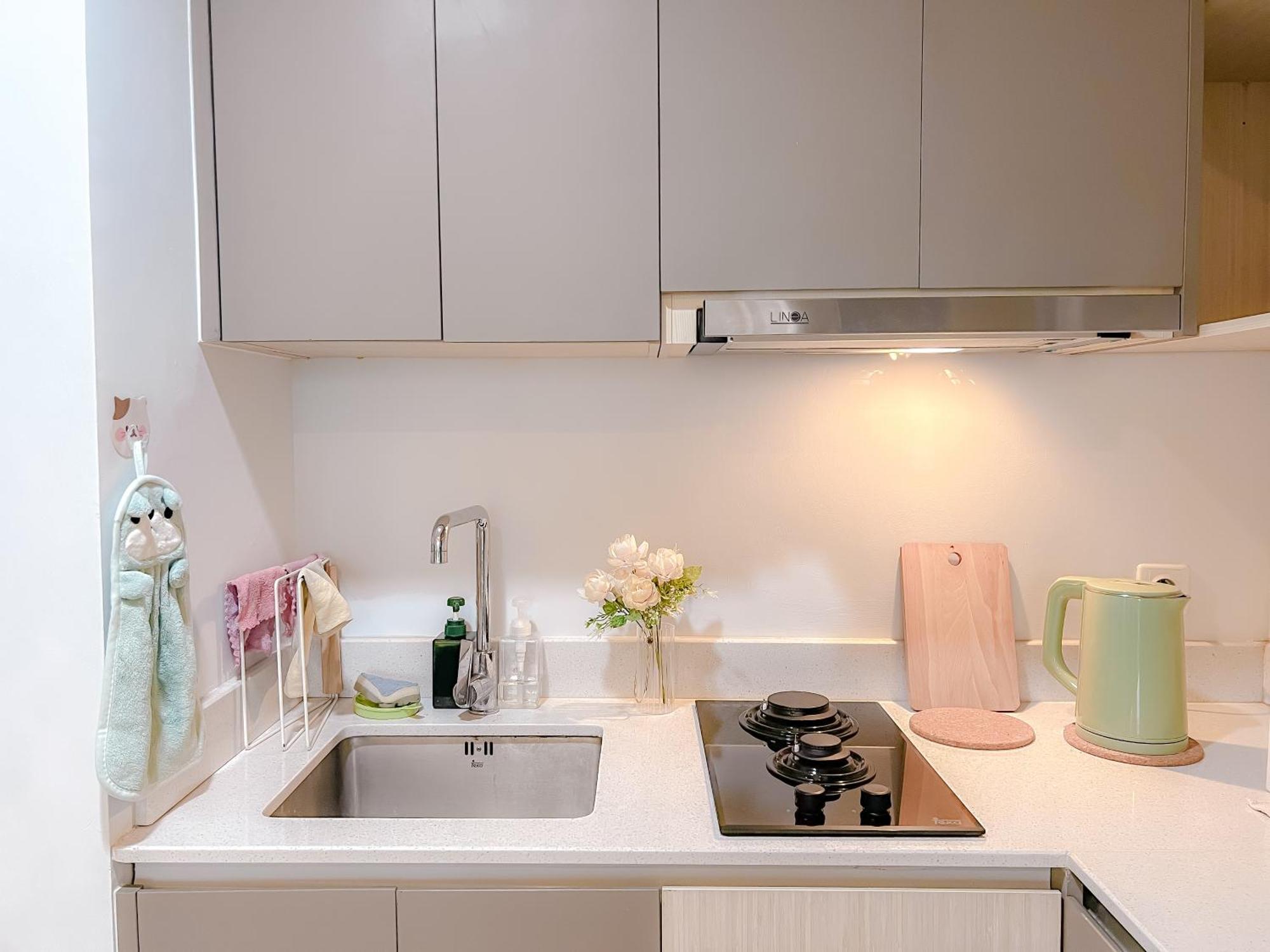 Superior One-Bedroom Apartment Balcony
