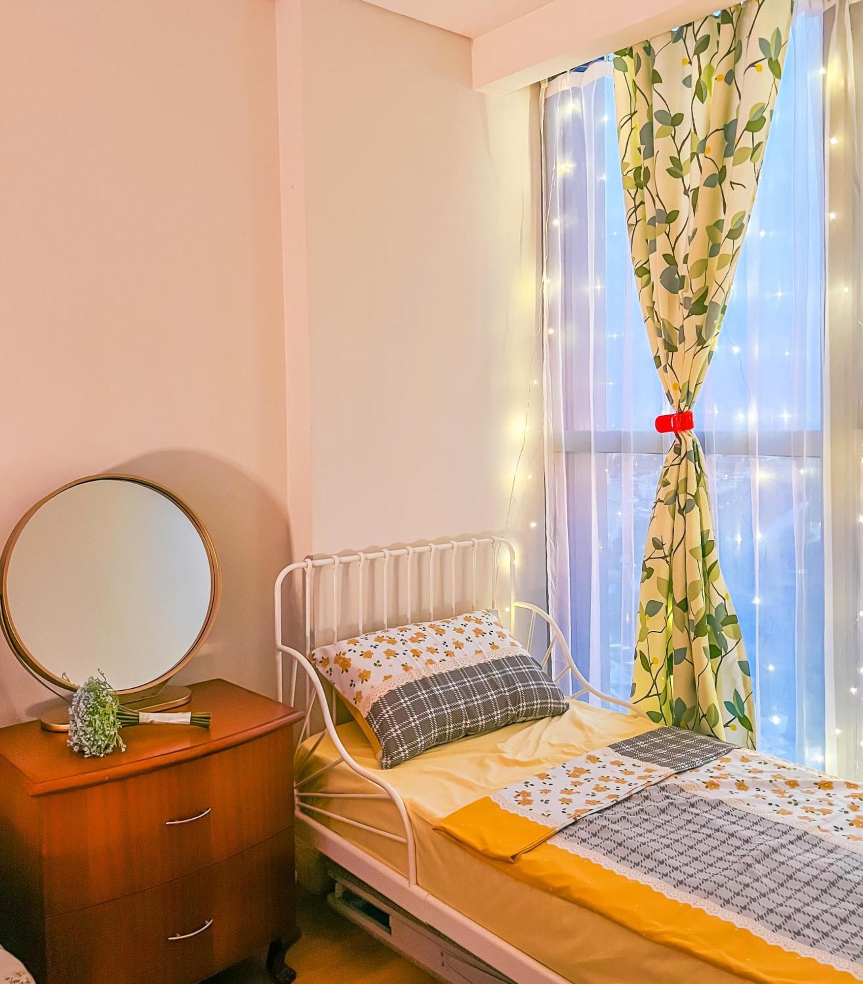 One-Bedroom Family Apartment