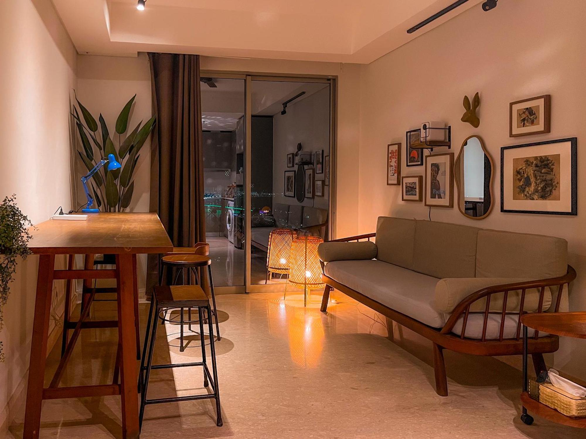 One-Bedroom Apartment Balcony Sea View