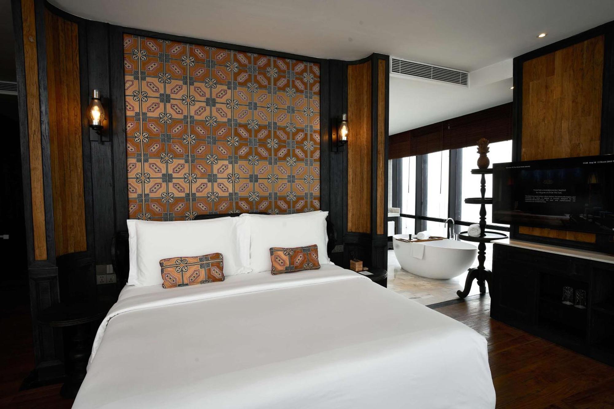 Grand Orient King Room
