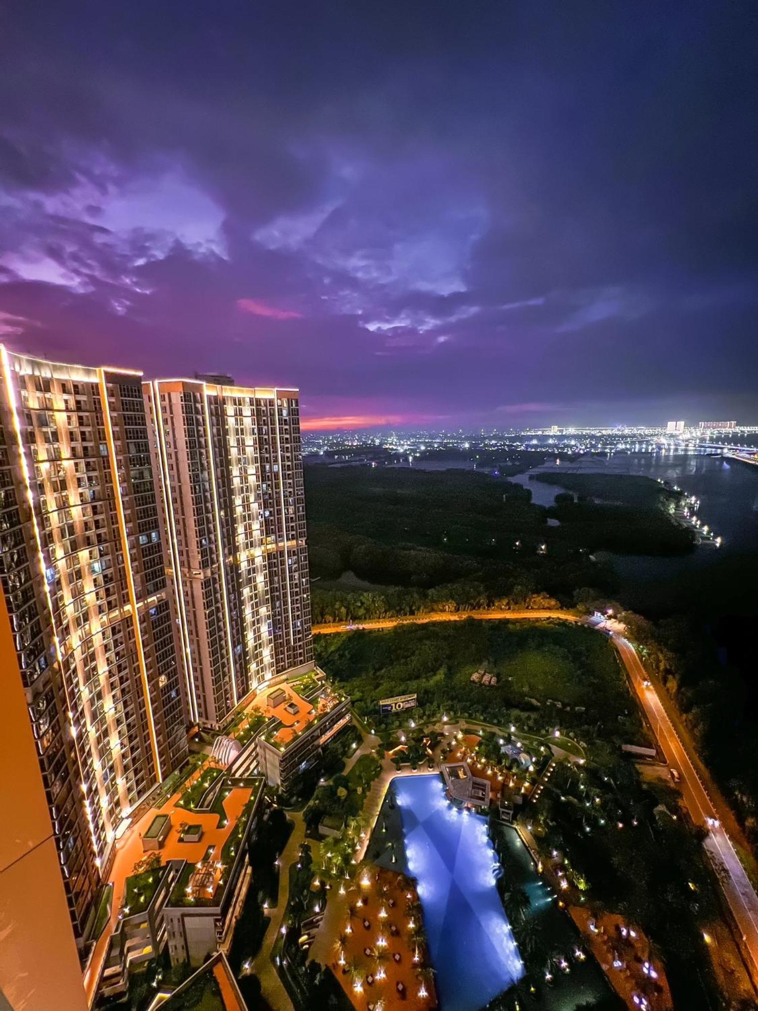 One-Bedroom Apartment Balcony Sea View