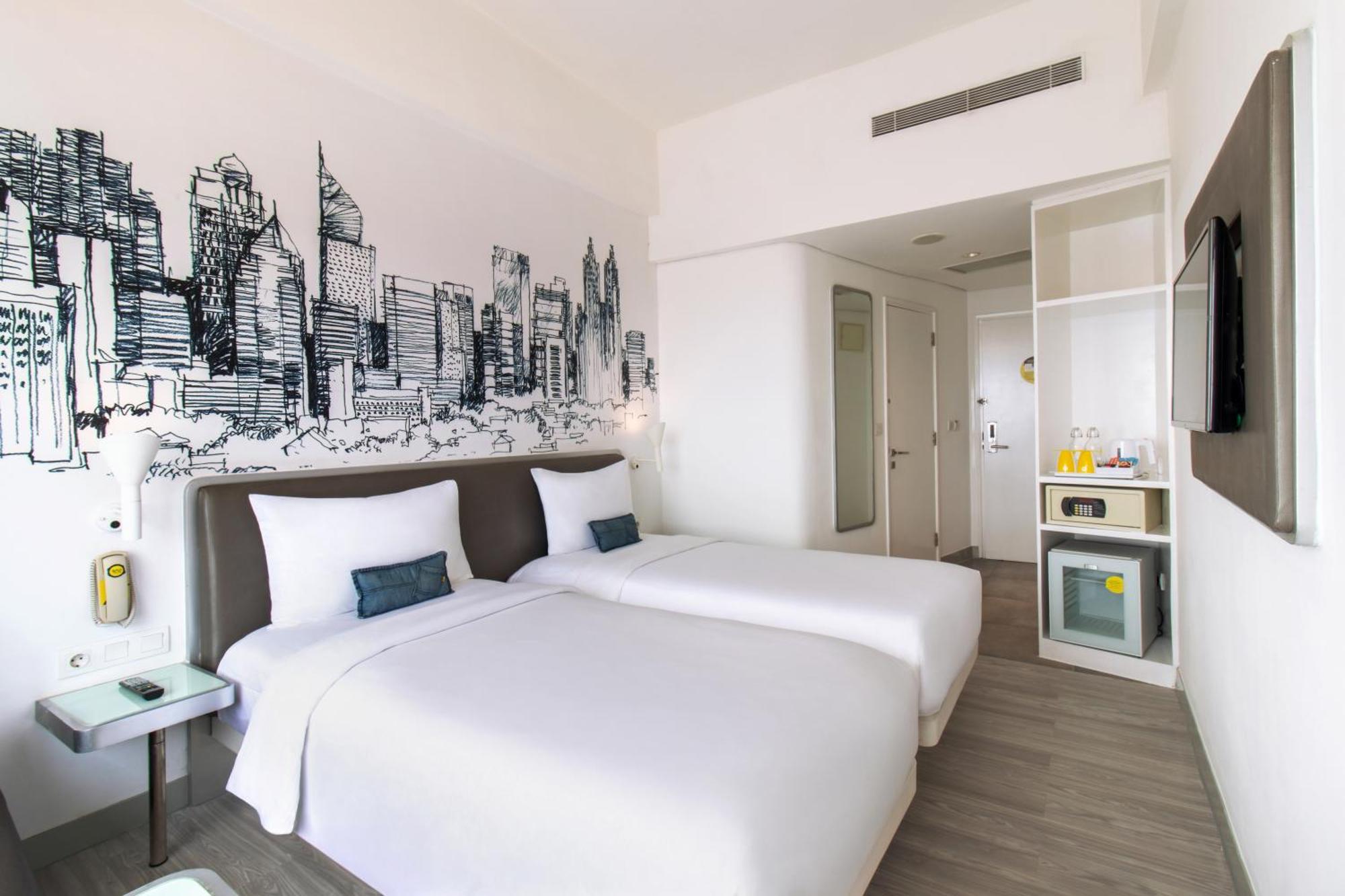 Yello Room Twin Bed