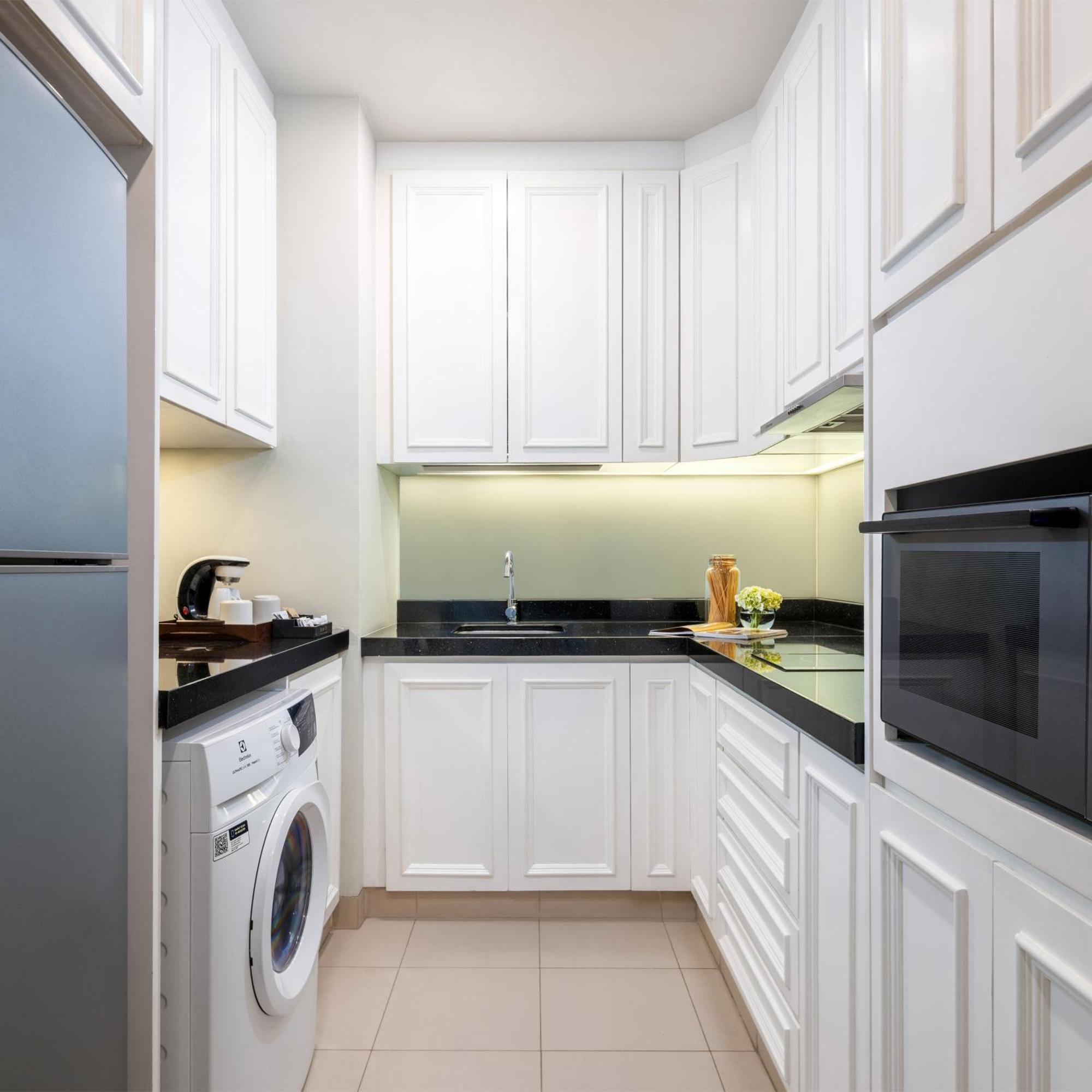 Premier One-Bedroom Apartment