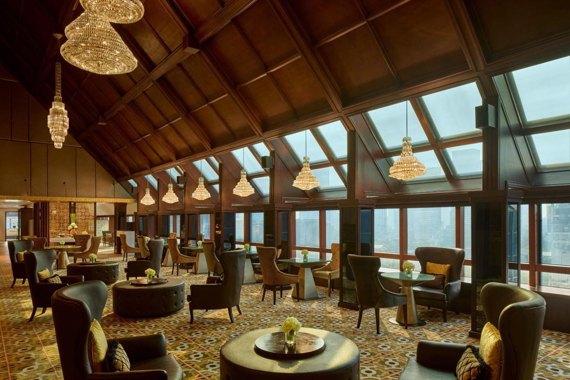Red Level Room Executive Lounge Access