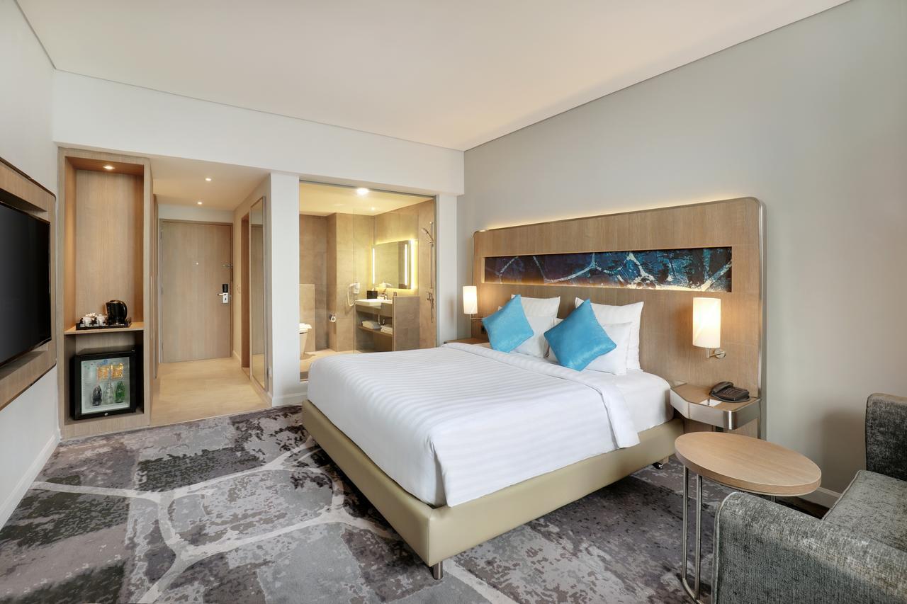 Premier Floor Deluxe King Room