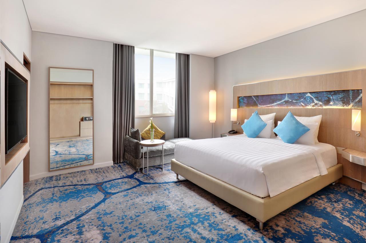 Deluxe Suite Premier Floor