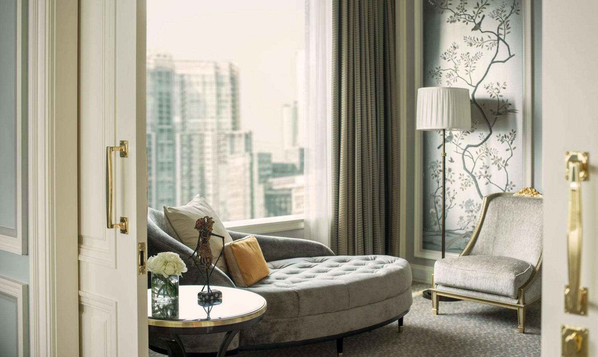 Premier King Suite