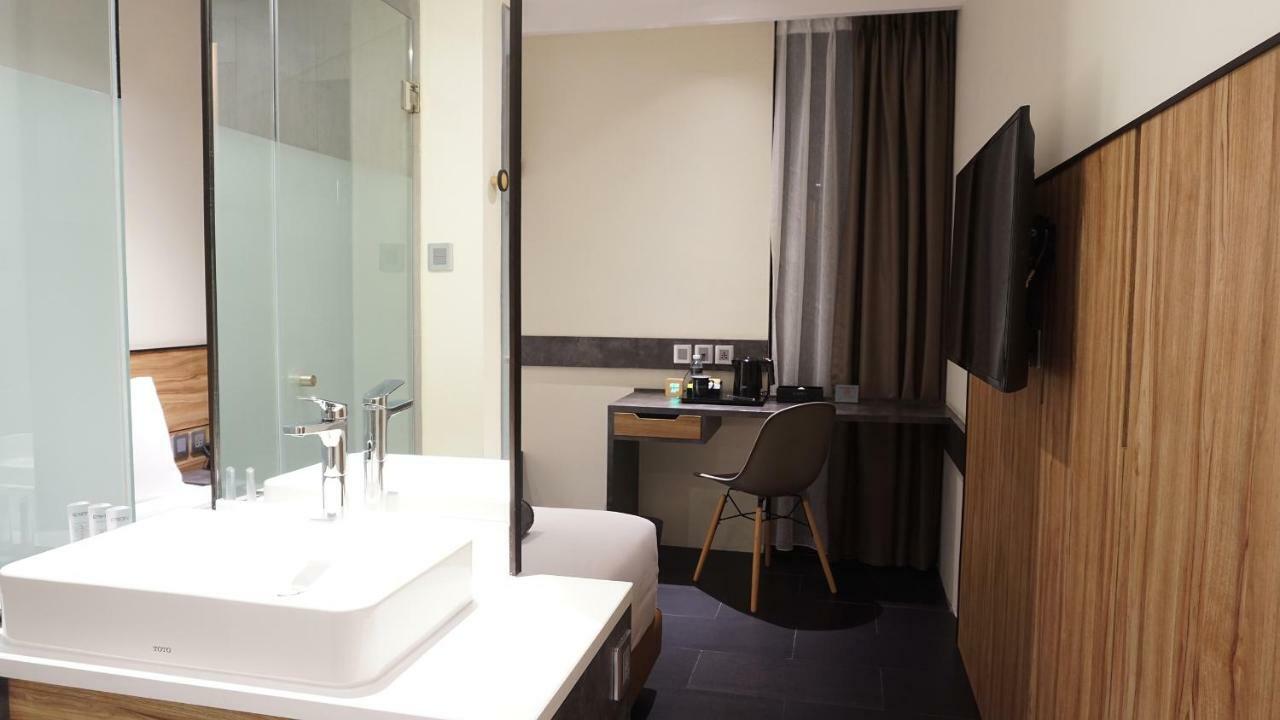 Superior Single Room,888231259:JPEG