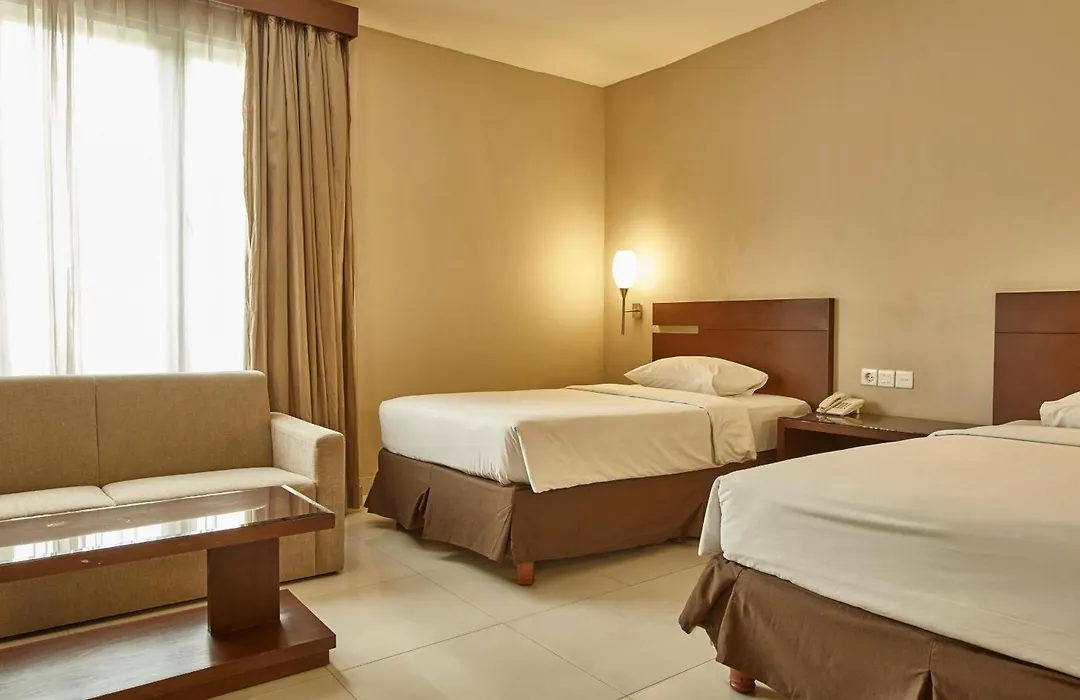 Triniti Hotel Gajah Mada-1