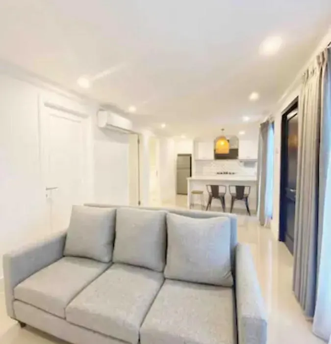 Loewys Home Tanjung Duren Jakarta Barat-1