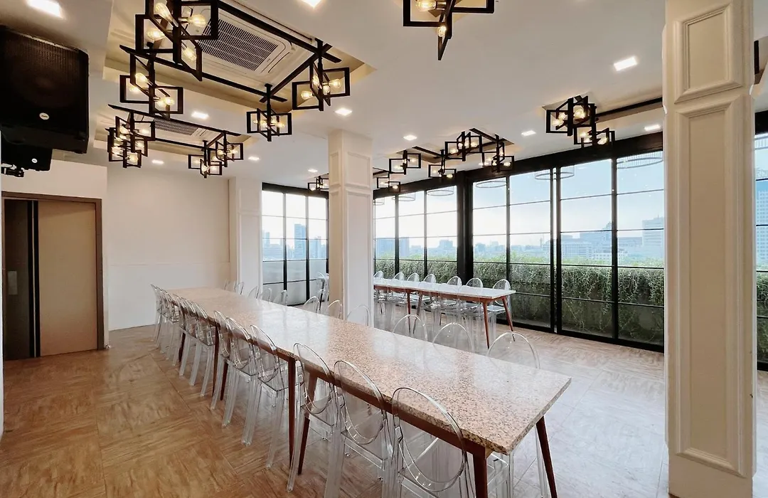 Verse Luxe Hotel Wahid Hasyim-1