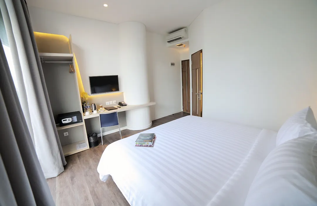 Ozone Hotel Pantai Indah Kapuk-1