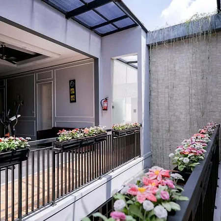 Reddoorz Premium Near Rs Pondok Indah-3