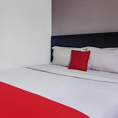 RedDoorz Plus @ Cideng Timur-2