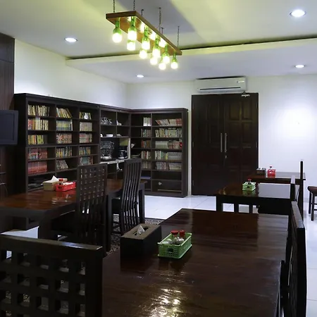 Jambuluwuk Heritage Menteng Suites-2