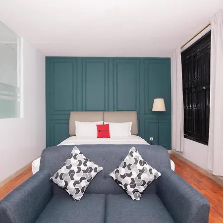 Reddoorz Premium Near Rs Pondok Indah-2