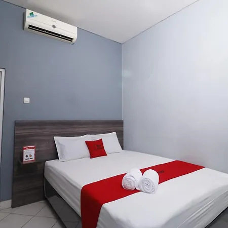 Reddoorz Plus Near Rs Harapan Kita-2