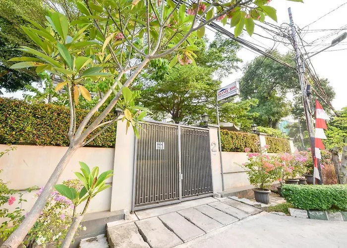 Home 899 Patal Senayan