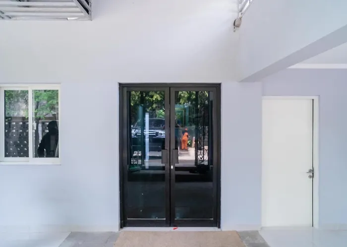 KoolKost Syariah near Lippo Mall Kemang - Minimum Stay 6 Nights