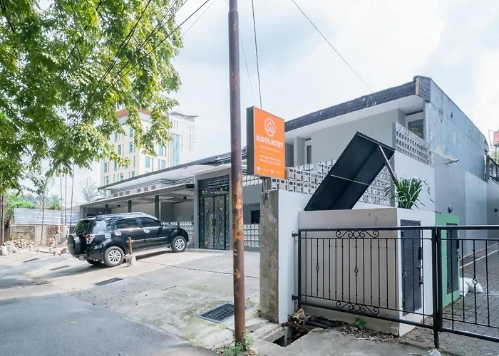 KoolKost Syariah near Lippo Mall Kemang - Minimum Stay 6 Nights