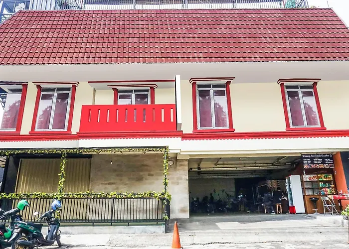 Oyo 90872 Coolz Homestay Tebet Near Tis Square