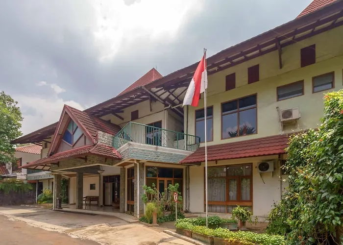 RedDoorz Plus near Kemang Raya