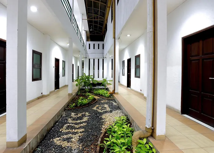 Jambuluwuk Heritage Menteng