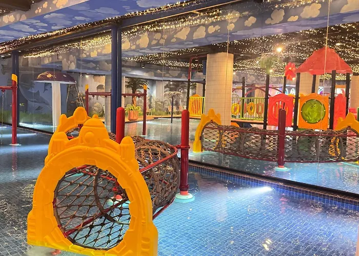 Yellow Bee Resort Cililitan