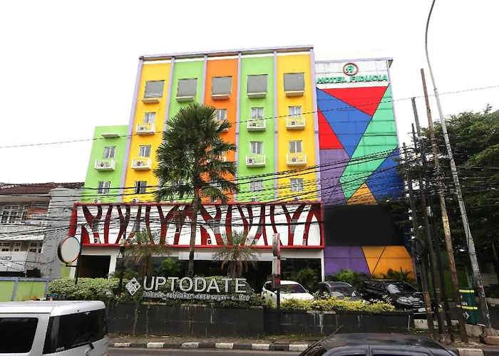 Super Oyo Townhouse Oak Hotel Fiducia Pondok Gede