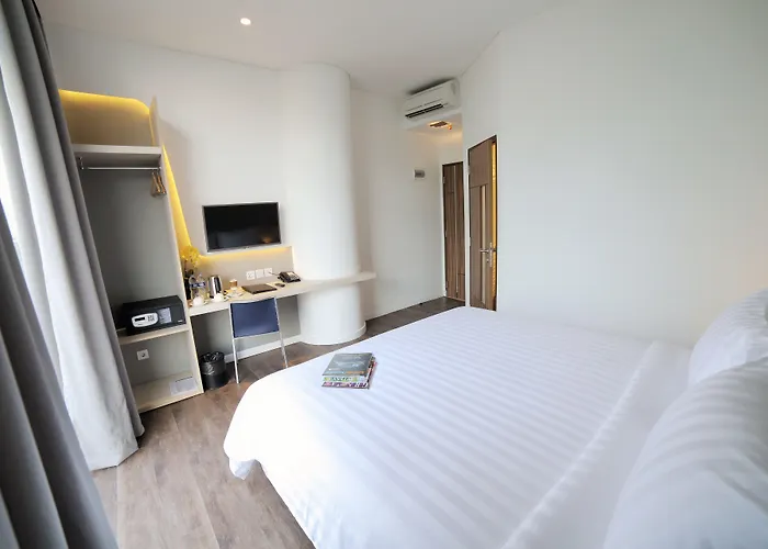 Ozone Hotel Pantai Indah Kapuk