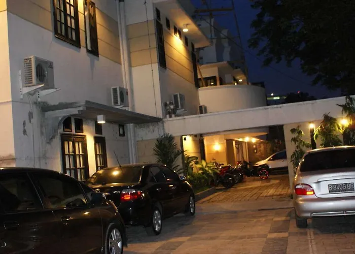 Lagura Residence Guest House