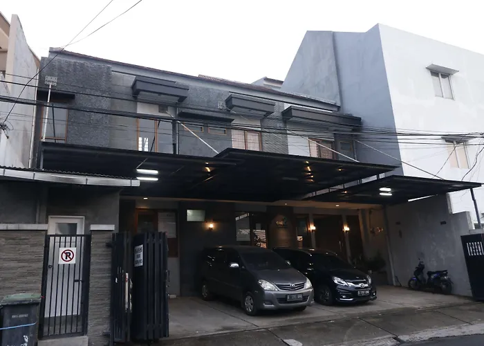 Reddoorz Plus Near Rs Harapan Kita