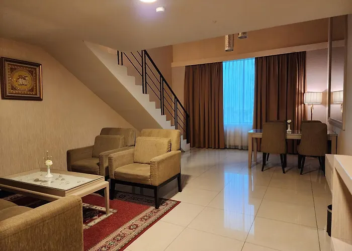 Grand Paragon Hotel
