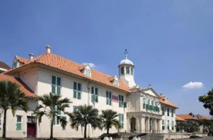 Mutiara Kota Tua