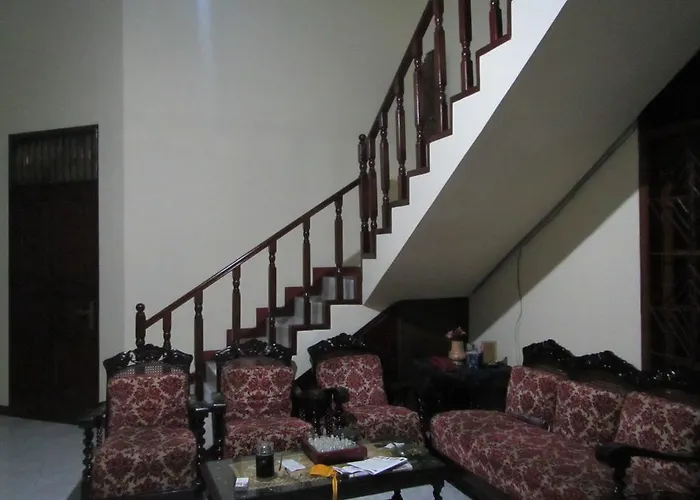 Green East Homestay Giacarta